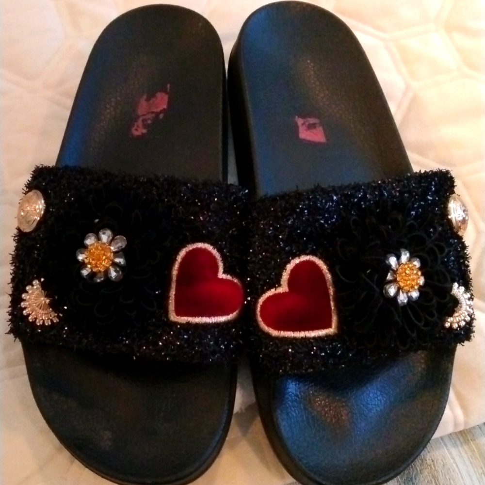 Fuzzy Modern embellished slides (sandals). Embroidered with charms.